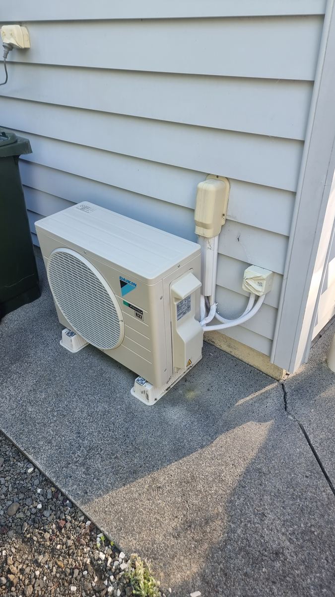 Daikin outdoor unit residential Auckland